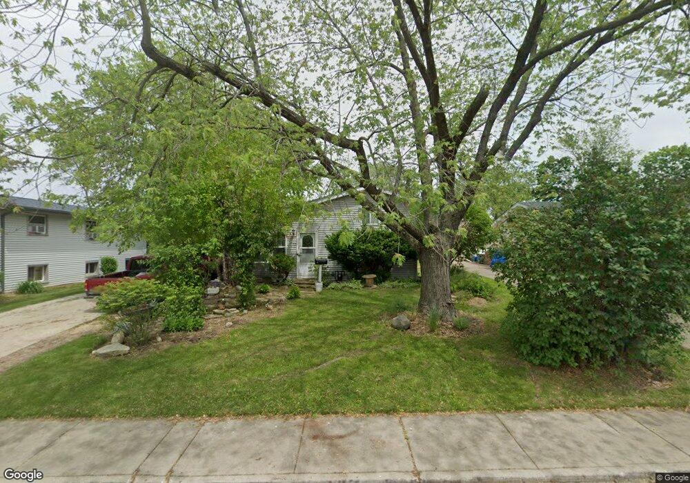 1213 Sacramento Dr, Carpentersville, IL 60110 - photo 1