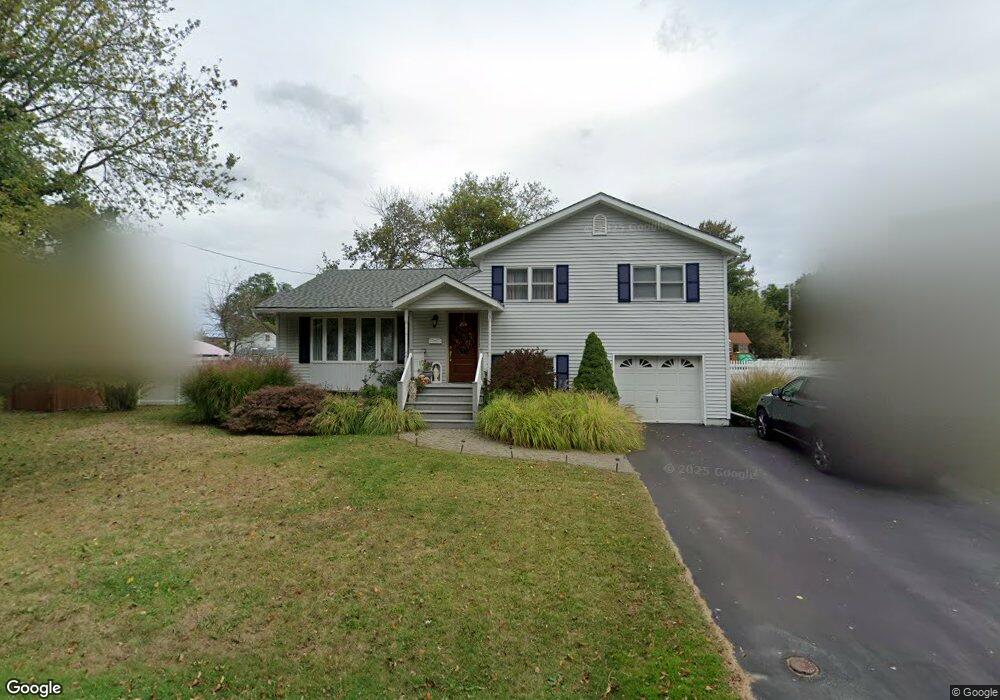 3 Hewlett Rd, Poughkeepsie, NY 12603 - photo 1