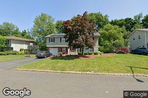 11 Roman Acres Dr, Garnerville, NY 10923