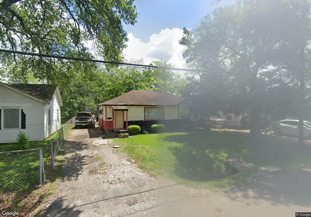 4048 Castor St, Houston, TX 77022 - photo 1
