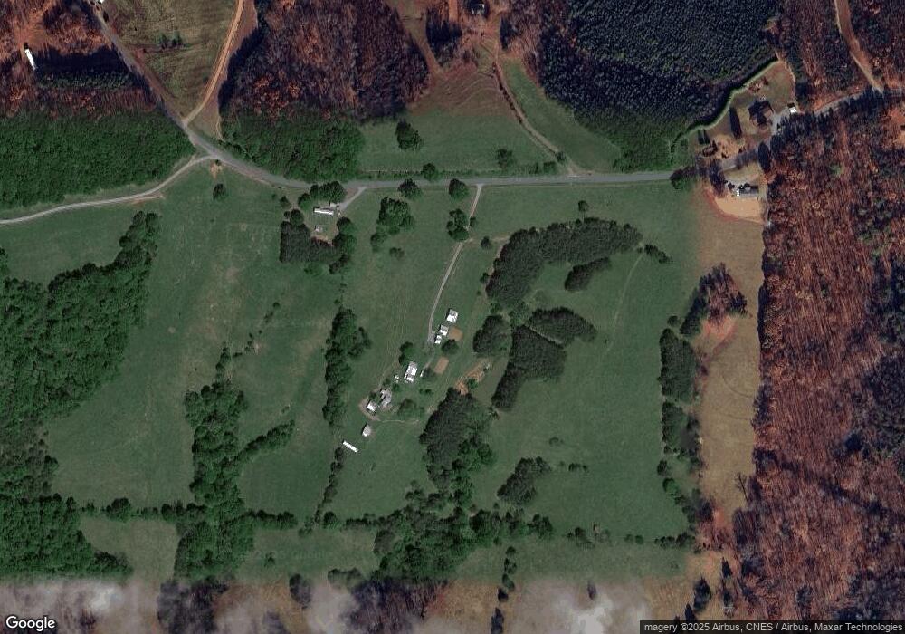 2145 Robinhood Rd, Callands, VA 24530 - photo 1