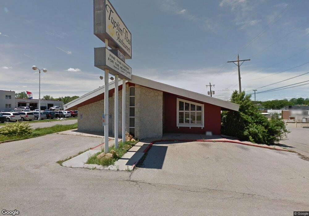 2949 S Kansas Ave, Topeka, KS 66611 - photo 1