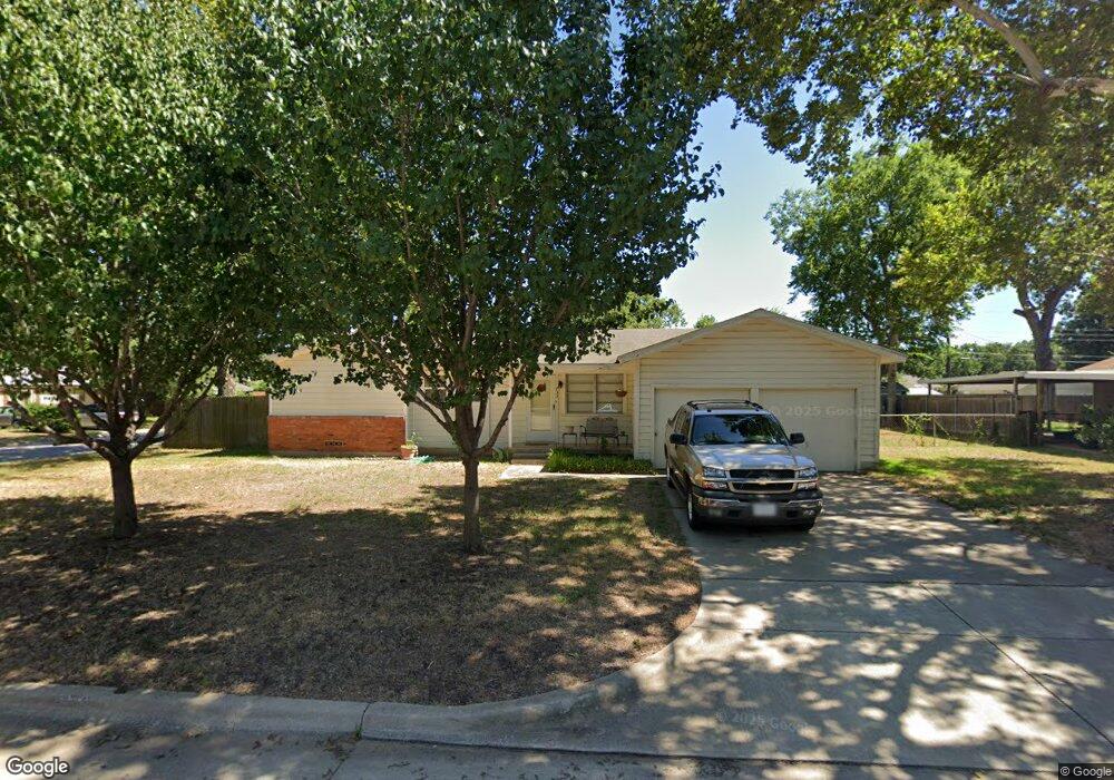 733 Henson Dr, Hurst, TX 76053 - photo 1