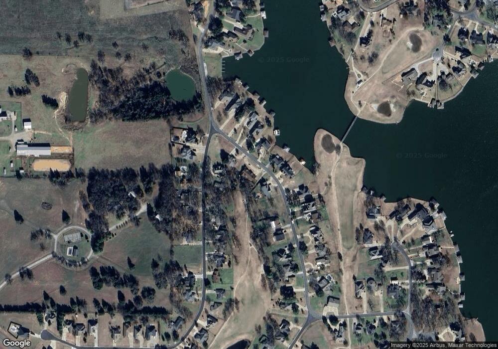 422 Kiowa Dr W, Gainesville, TX 76240 - photo 1