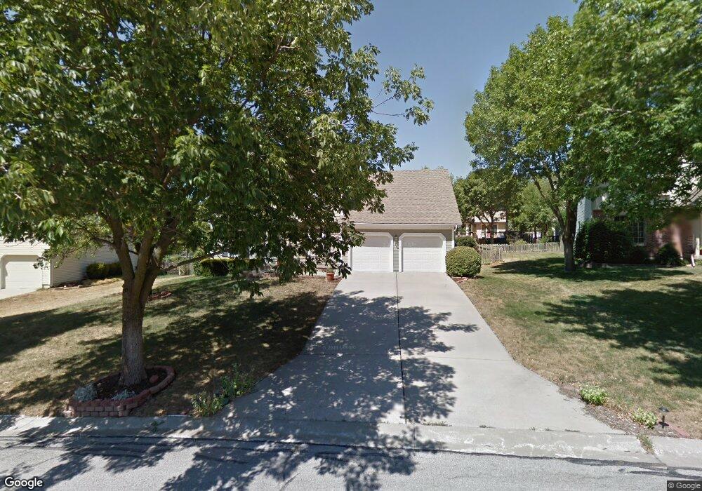 22608 W 53rd Place, Shawnee, KS 66226 - photo 1