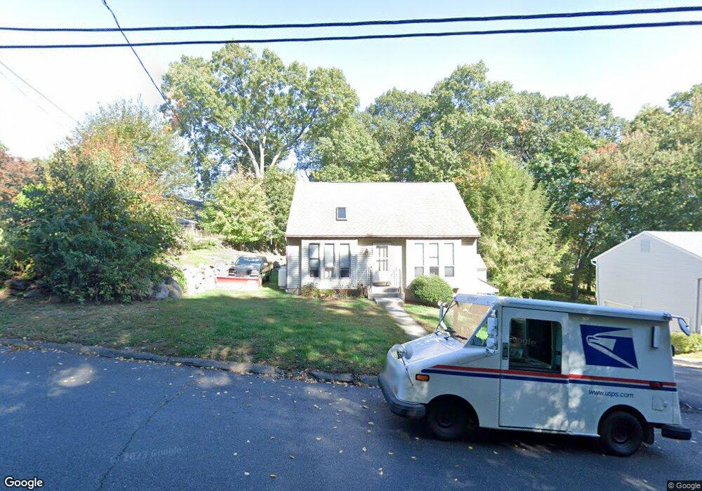 32 Alpine Ave, Waterbury, CT 06706 - photo 1