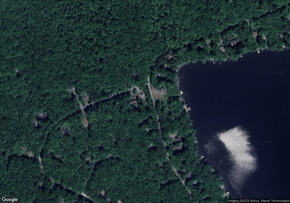 102 Lake View Cir, Hawley, PA 18428 - photo 1