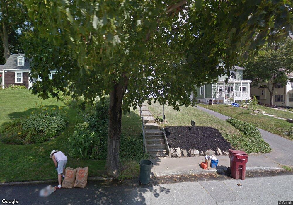 202 Parkview Ave, Lowell, MA 01852 - photo 1