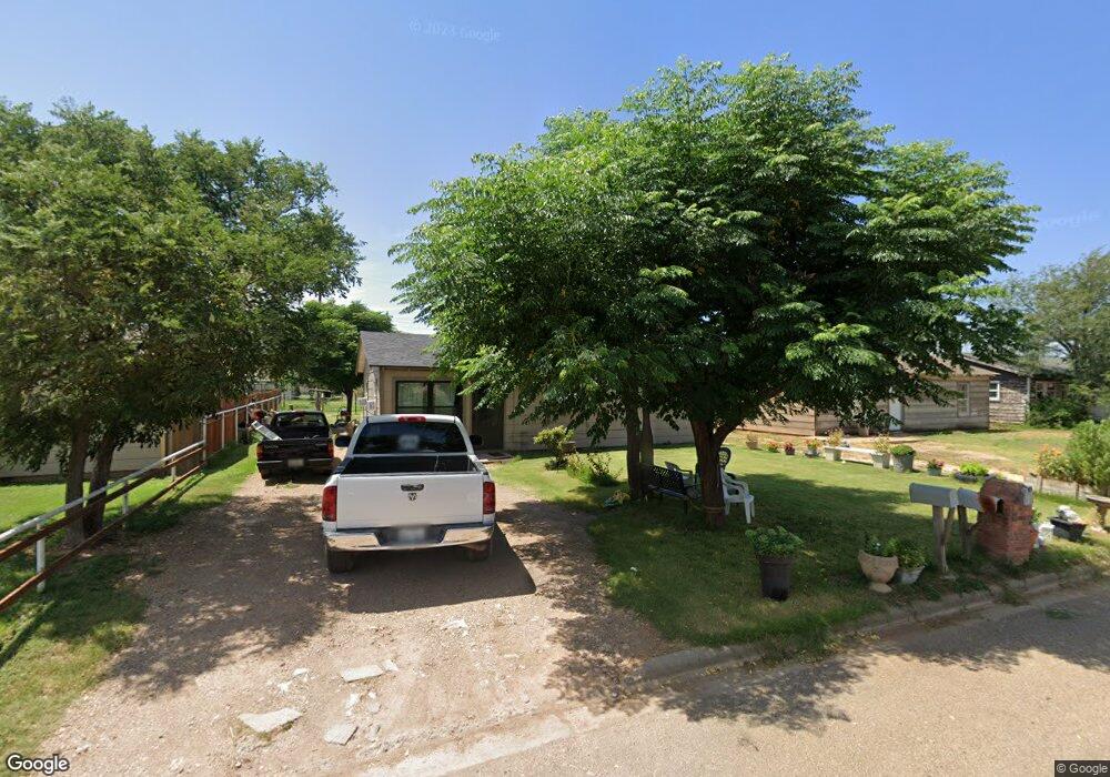 611 W 29th St, Plainview, TX 79072 - photo 1