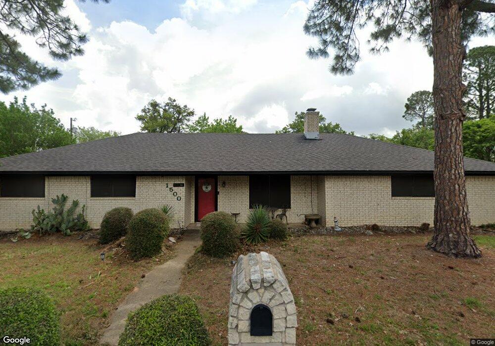 1500 S Hyde Park Ave, Denison, TX 75020 - photo 1