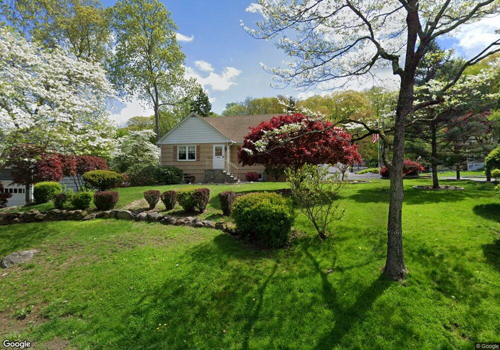 400 Warren Ave, Hawthorne, NY 10532 - photo 1