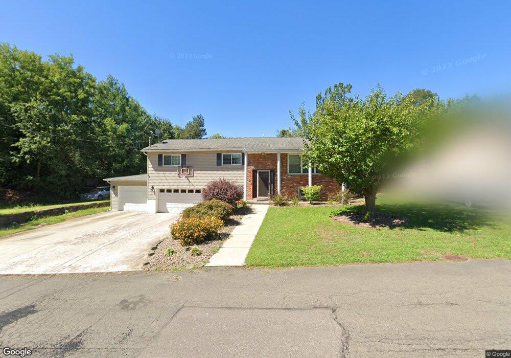 520 Powell St, Taylor, PA 18517 - photo 1