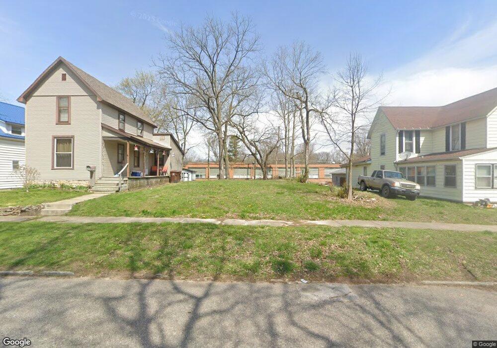 574 W Maple St, Wabash, IN 46992 - photo 1