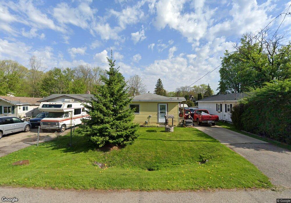 1126 W Williamson Ave, Flint, MI 48507 - photo 1