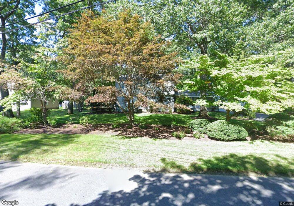 18 Oak Manor Dr, Barrington, RI 02806 - photo 1