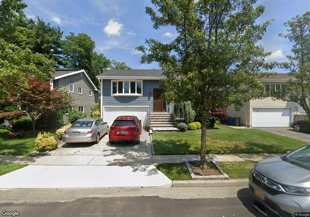 24 Fishermans Dr, Port Washington, NY 11050 - photo 1