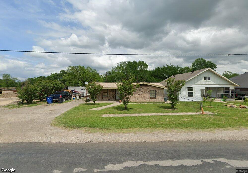 1204 NE Main St, Ennis, TX 75119 - photo 1