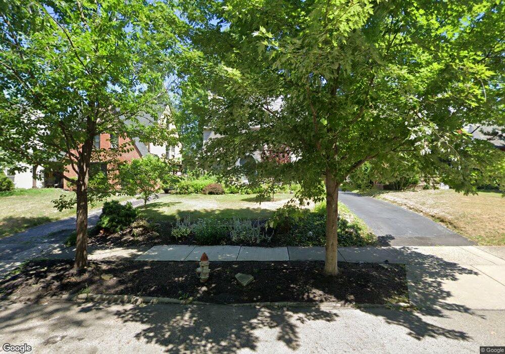 3379 Superior Park Dr, Cleveland Heights, OH 44118 - photo 1