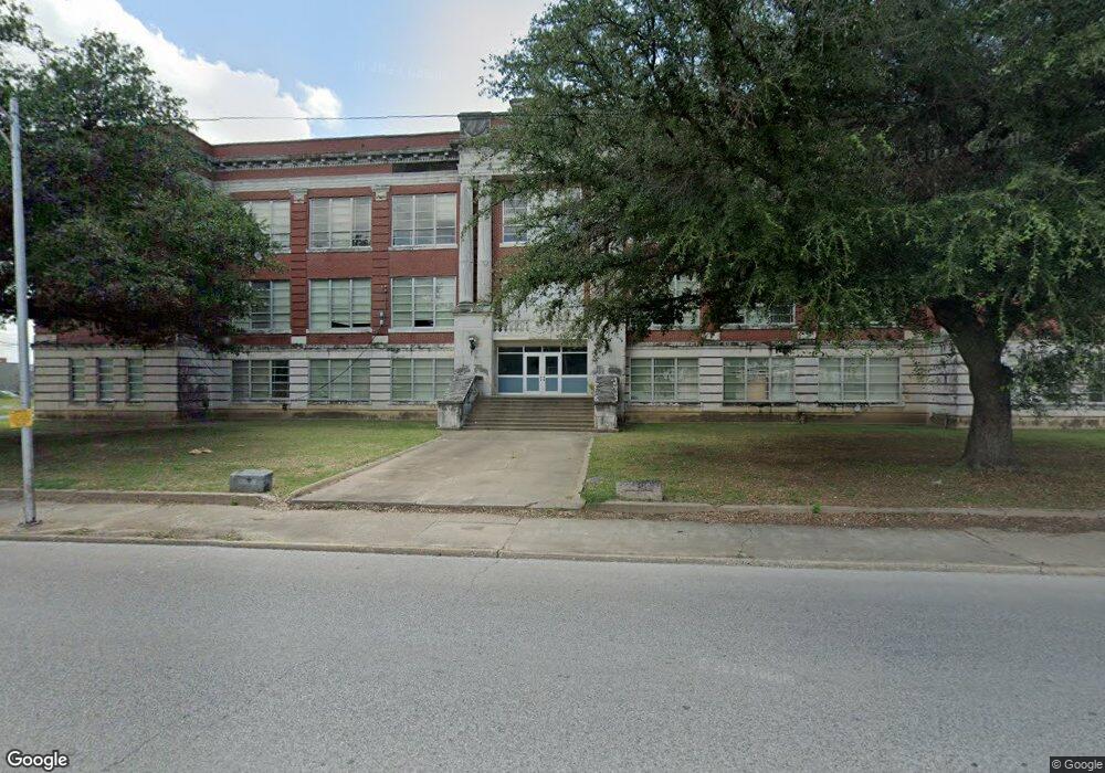 215 N Washington St, Ardmore, OK 73401 - photo 1