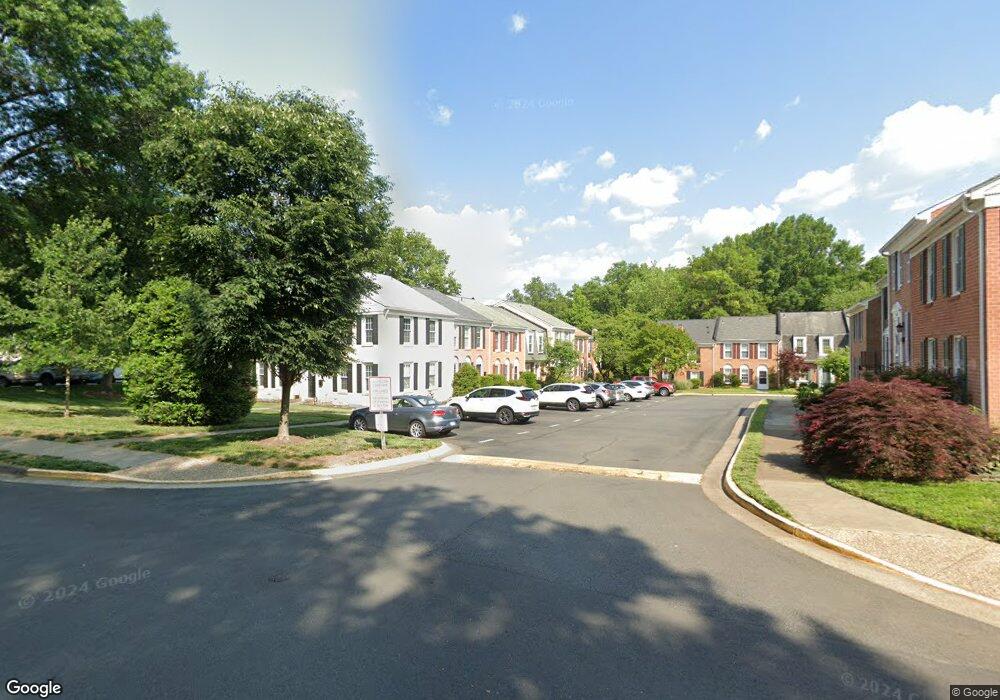 11878 Saint Trinians Ct, Reston, VA 20191 - photo 1