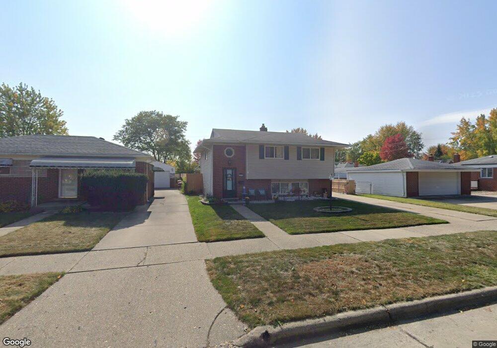 15638 Dugan St, Roseville, MI 48066 - photo 1