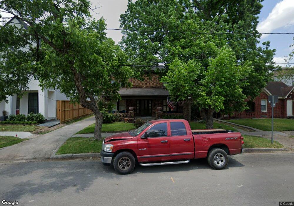 1914 Woodhead St, Houston, TX 77019 - photo 1