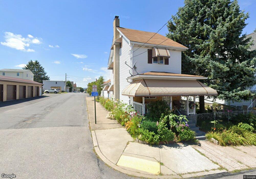 884 N Vine St, Hazleton, PA 18201 - photo 1