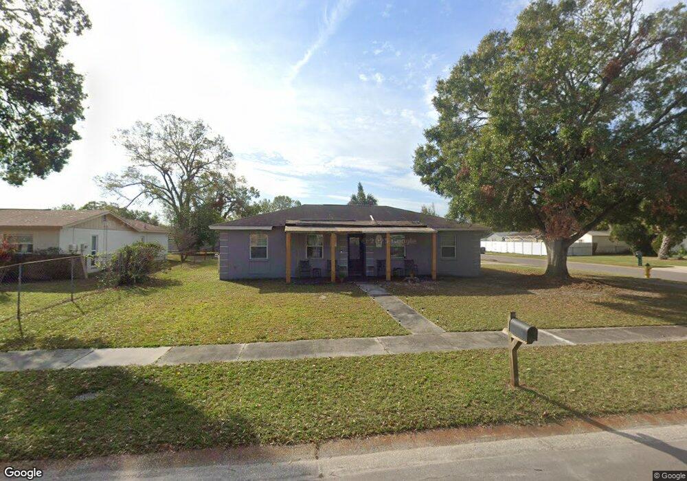 8611 Wood Ridge Rd, Tampa, FL 33619 - photo 1