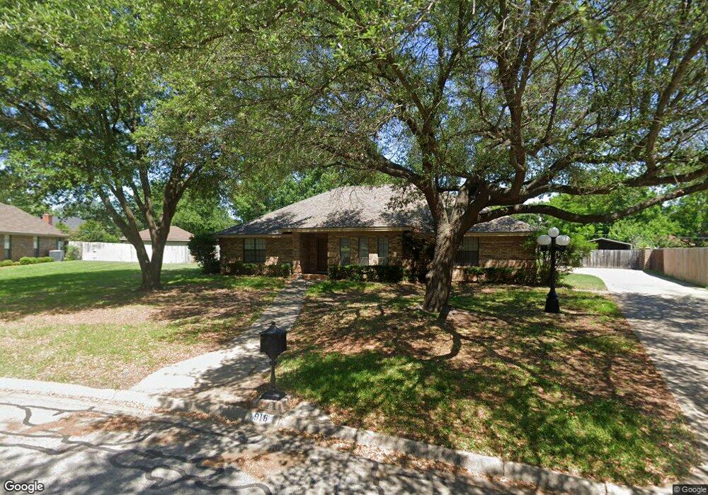 918 Canyon Dr, Cleburne, TX 76033 - photo 1