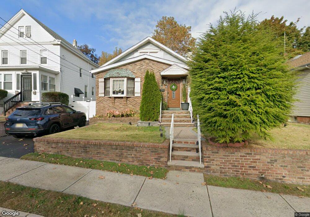 633 Freeman St, Lyndhurst, NJ 07071 - photo 1