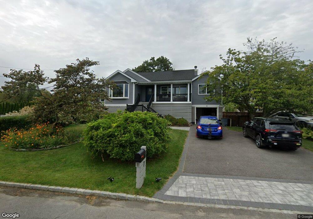 7 Inlet View, Bay Shore, NY 11706 - photo 1