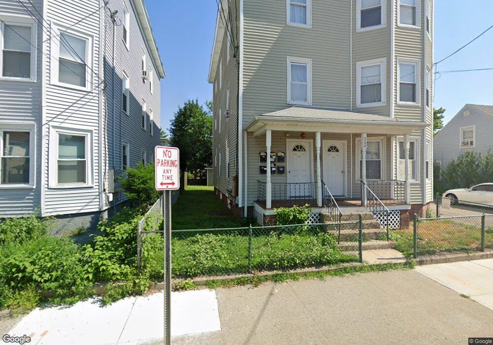 200 Benefit St unit 1F, Pawtucket, RI 02861 - photo 1