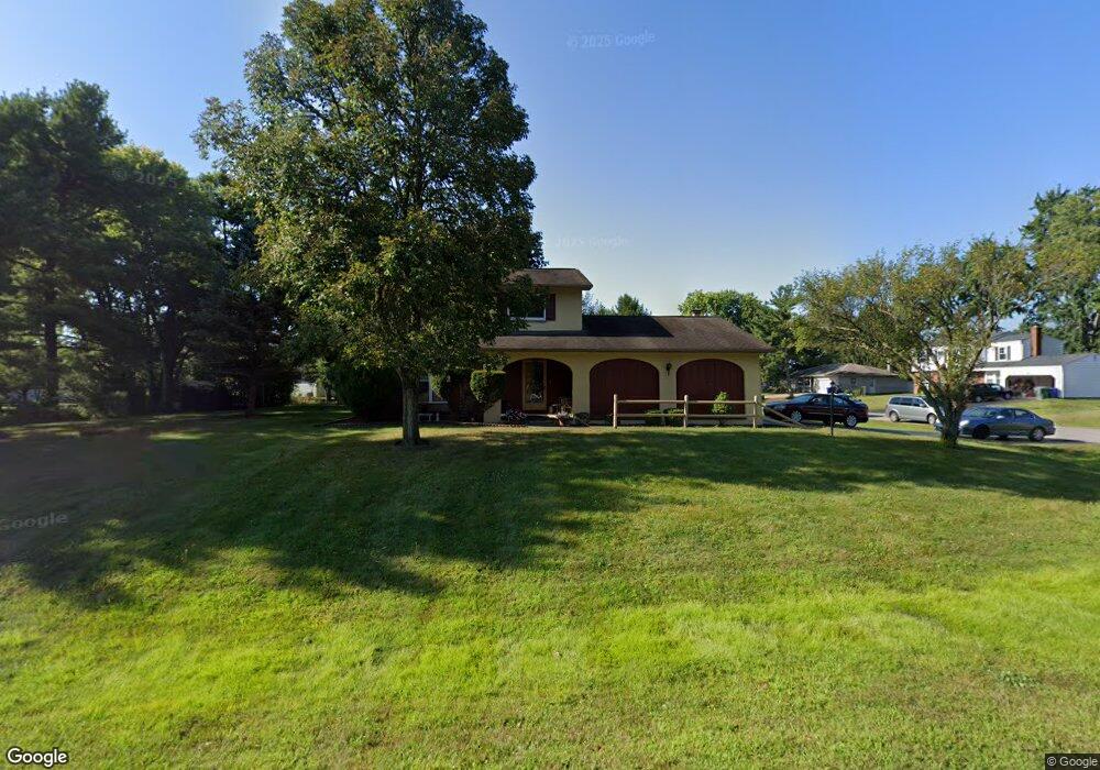 5895 Baintree Dr, Columbus, OH 43213 - photo 1