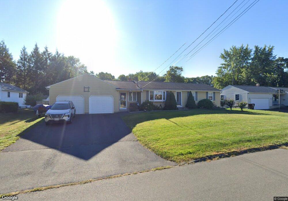 7 Burnham St, Enfield, CT 06082 - photo 1