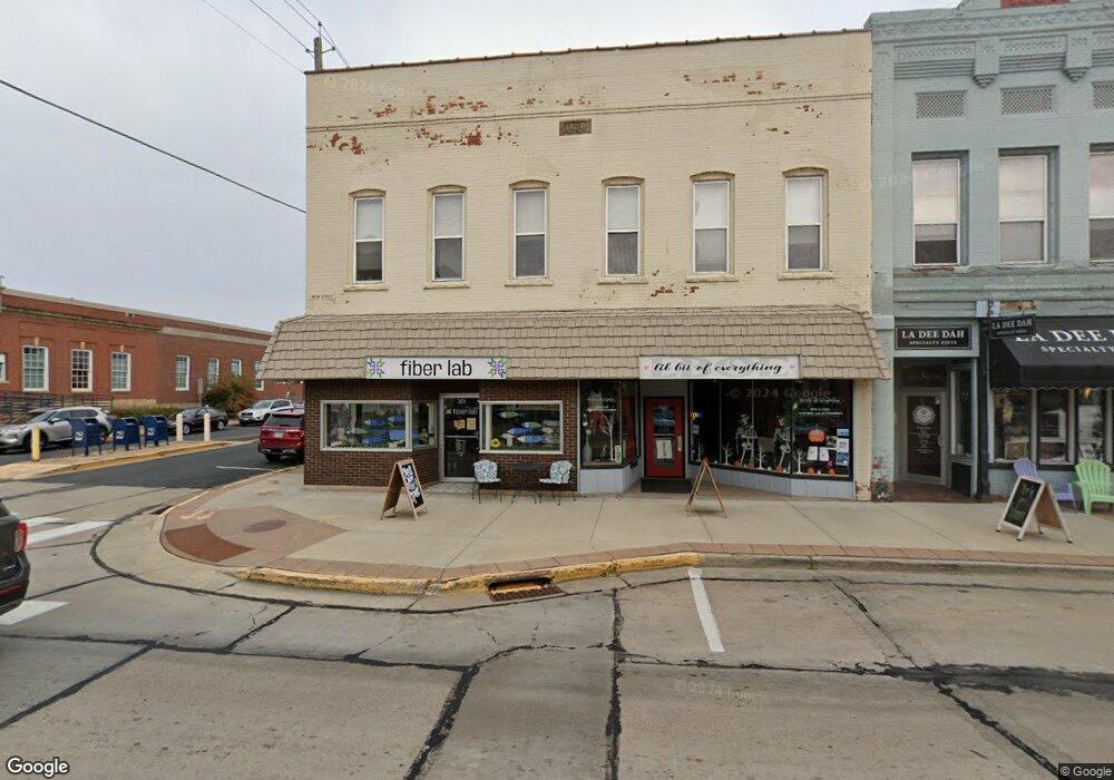 301 Main St E, Menomonie, WI 54751 - photo 1