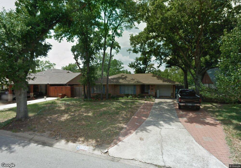 1238 W 31st St, Houston, TX 77018 - photo 1