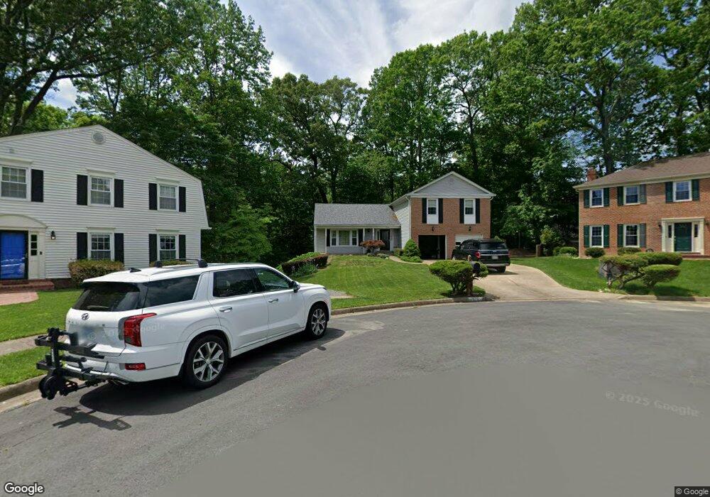 7190 Duck Ct, Springfield, VA 22152 - photo 1