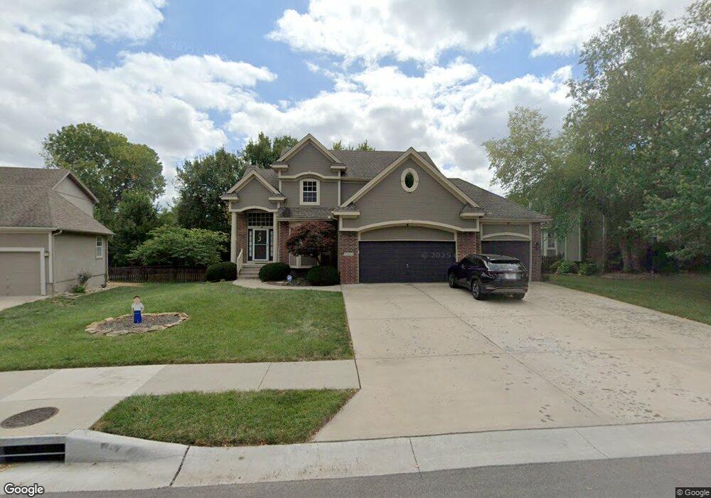 4201 SW Flintrock Dr, Lees Summit, MO 64082 - photo 1