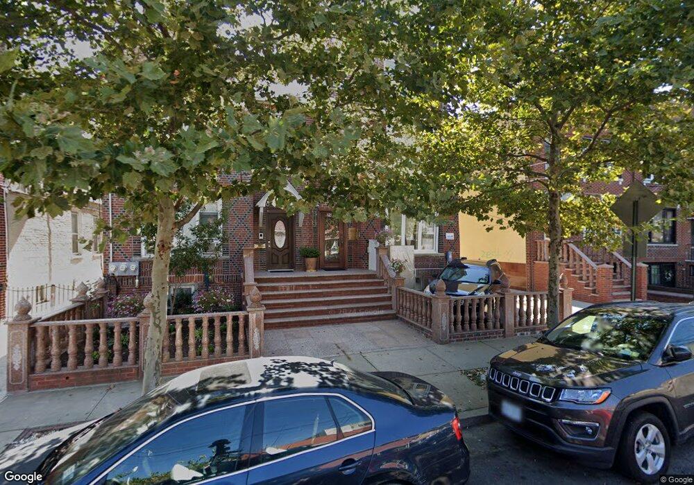 25-31 45 Th St unit A 3, New York City, NY 11103 - photo 1