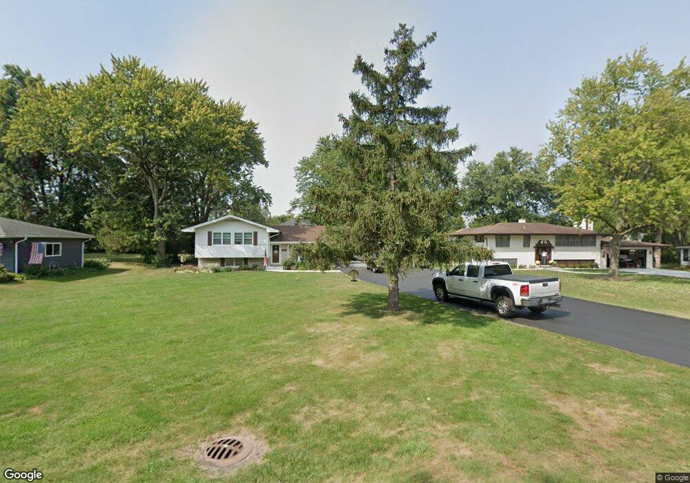 7S584 Plainfield Naperville Rd, Naperville, IL 60540 - photo 1