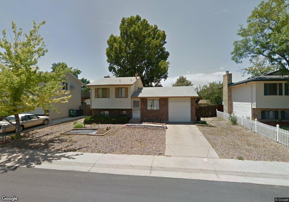 1587 S Laredo Ct, Aurora, CO 80017 - photo 1