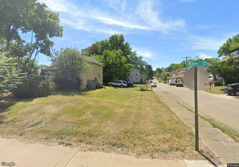 1517 Maple Ave NE, Canton, OH 44705 - photo 1