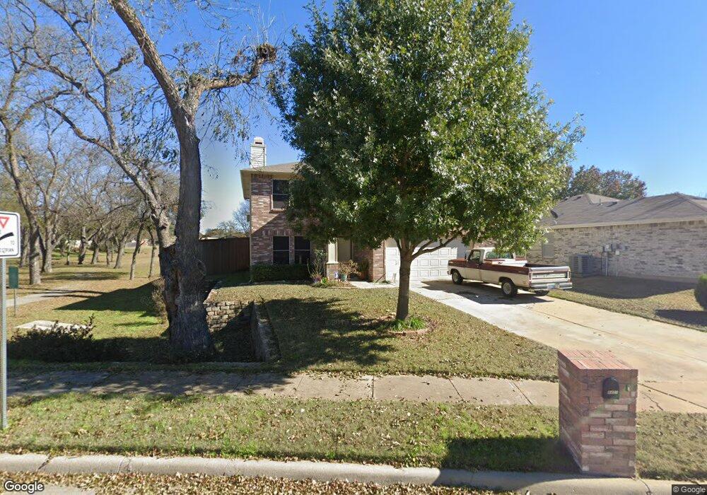 8401 Clear River Ln, Denton, TX 76210 - photo 1