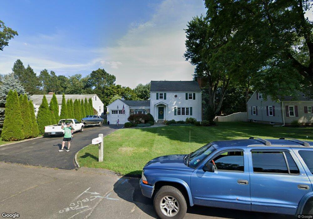 40 Woodridge Cir, Trumbull, CT 06611 - photo 1