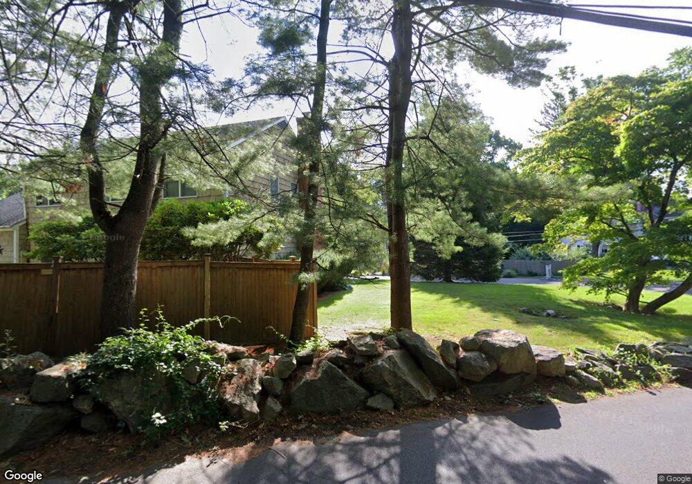 4 Mannetti Ln, Cos Cob, CT 06807 - photo 1
