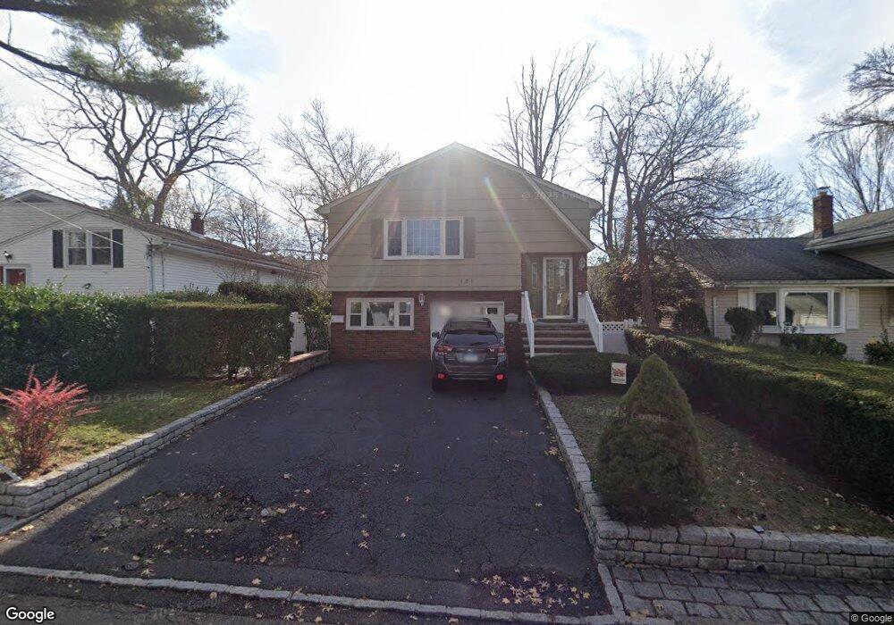 121 Dumont Ave unit 2nd Floor, Dumont, NJ 07628 - photo 1