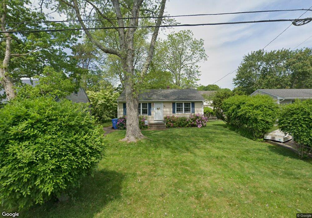 94 Juniper Rd, Wakefield, RI 02879 - photo 1