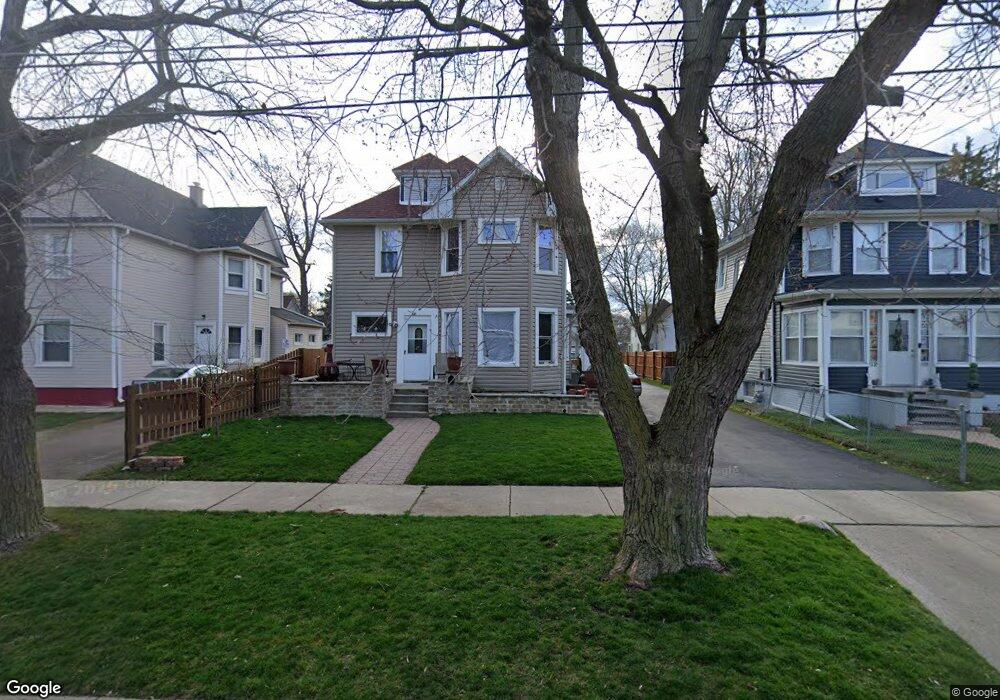 121 N Saint James St, Waukegan, IL 60085 - photo 1