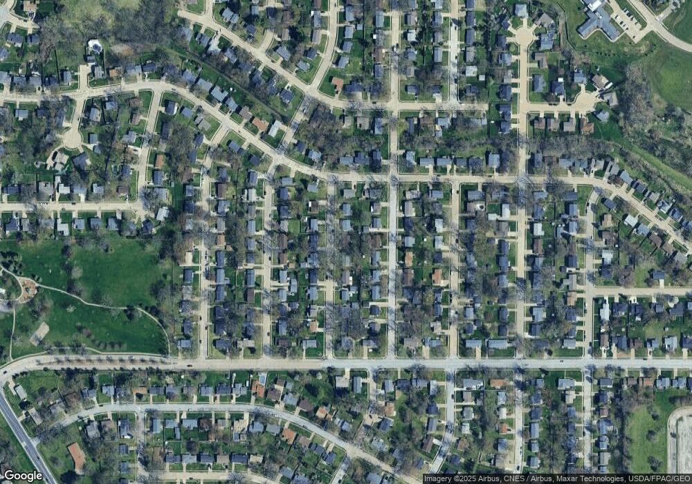 4711 Scott St, Davenport, IA 52806 - photo 1