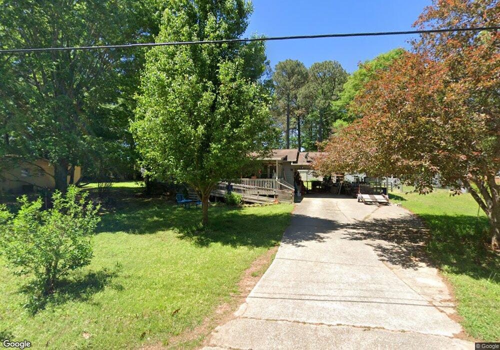 185 Hickory Cir, Carrollton, GA 30116 - photo 1
